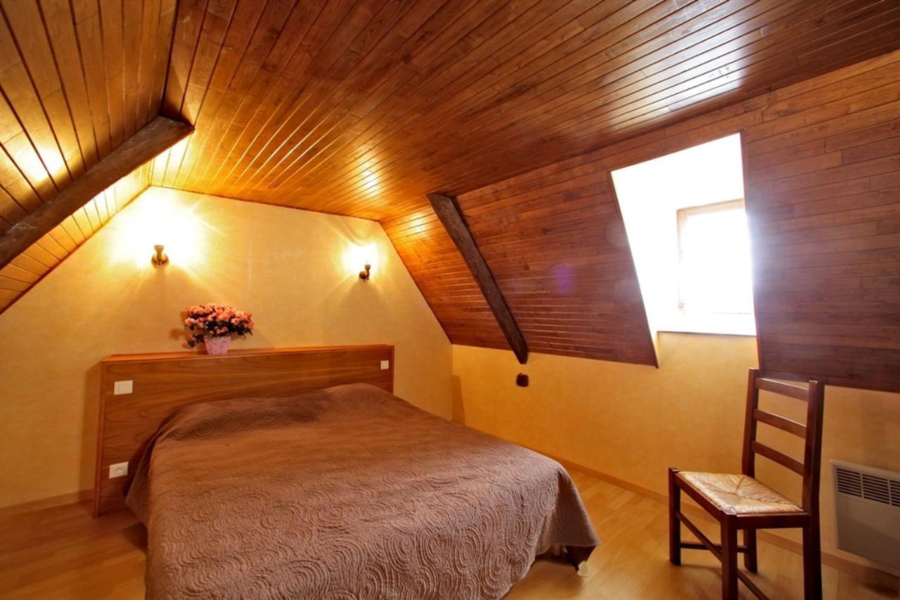 Combas Village De Gites Saint-Crépin-et-Carlucet 外观 照片