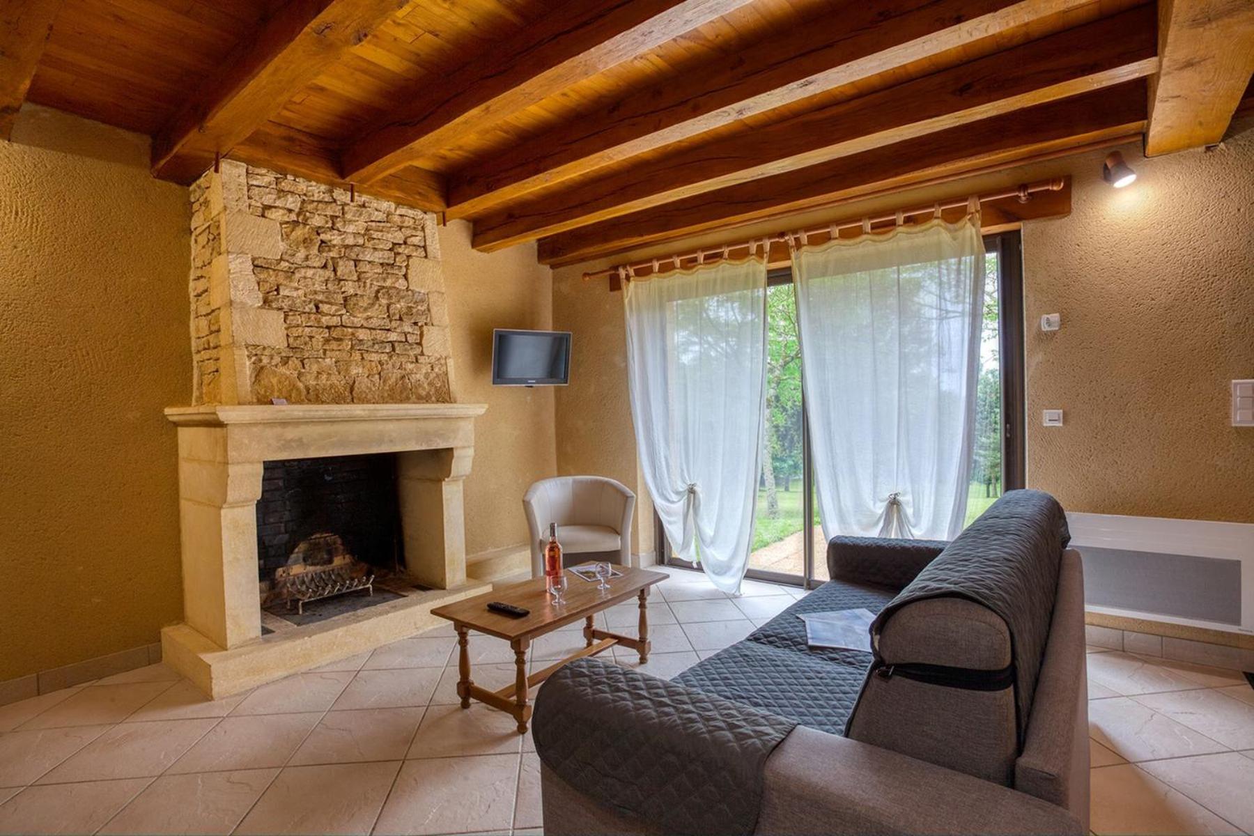 Combas Village De Gites Saint-Crépin-et-Carlucet 外观 照片
