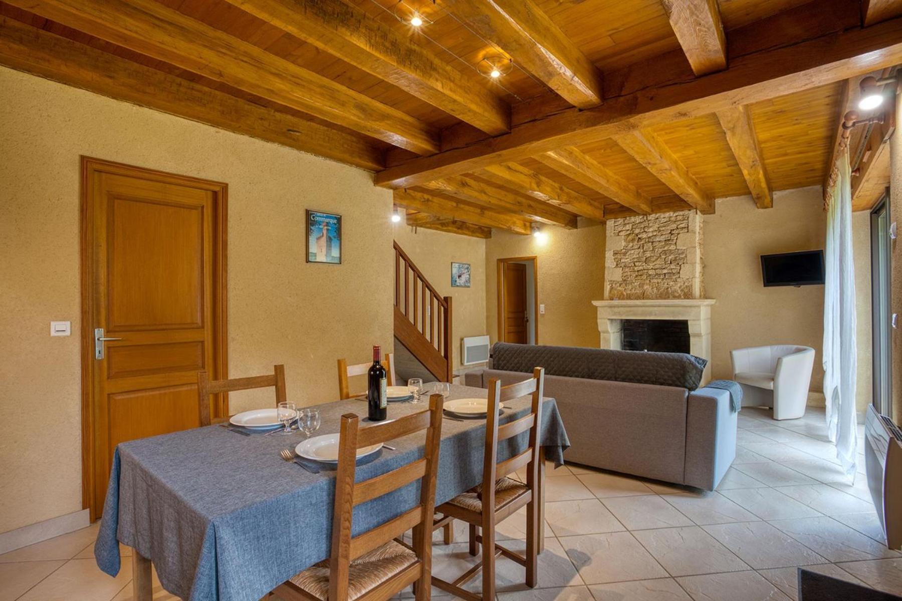 Combas Village De Gites Saint-Crépin-et-Carlucet 外观 照片